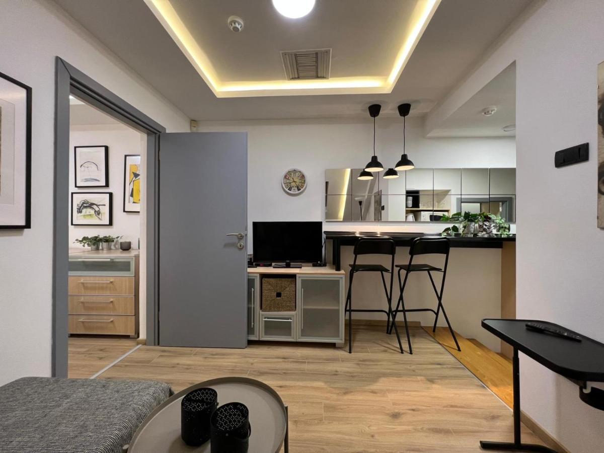 City Center Apartment Belgrad Exteriör bild
